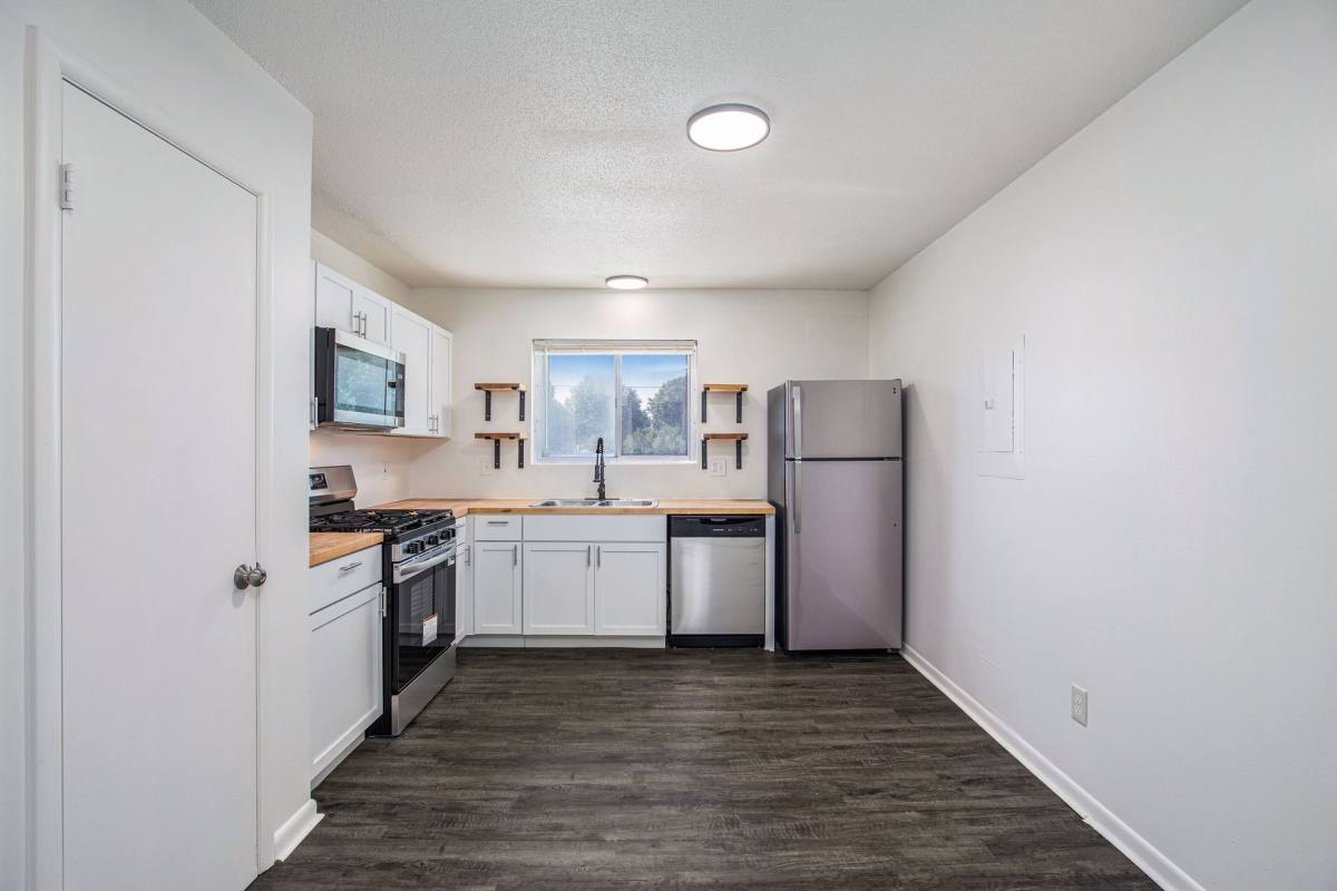 Apartment for rent at 6315-6333 Ash St, Kansas City, MO 64133
