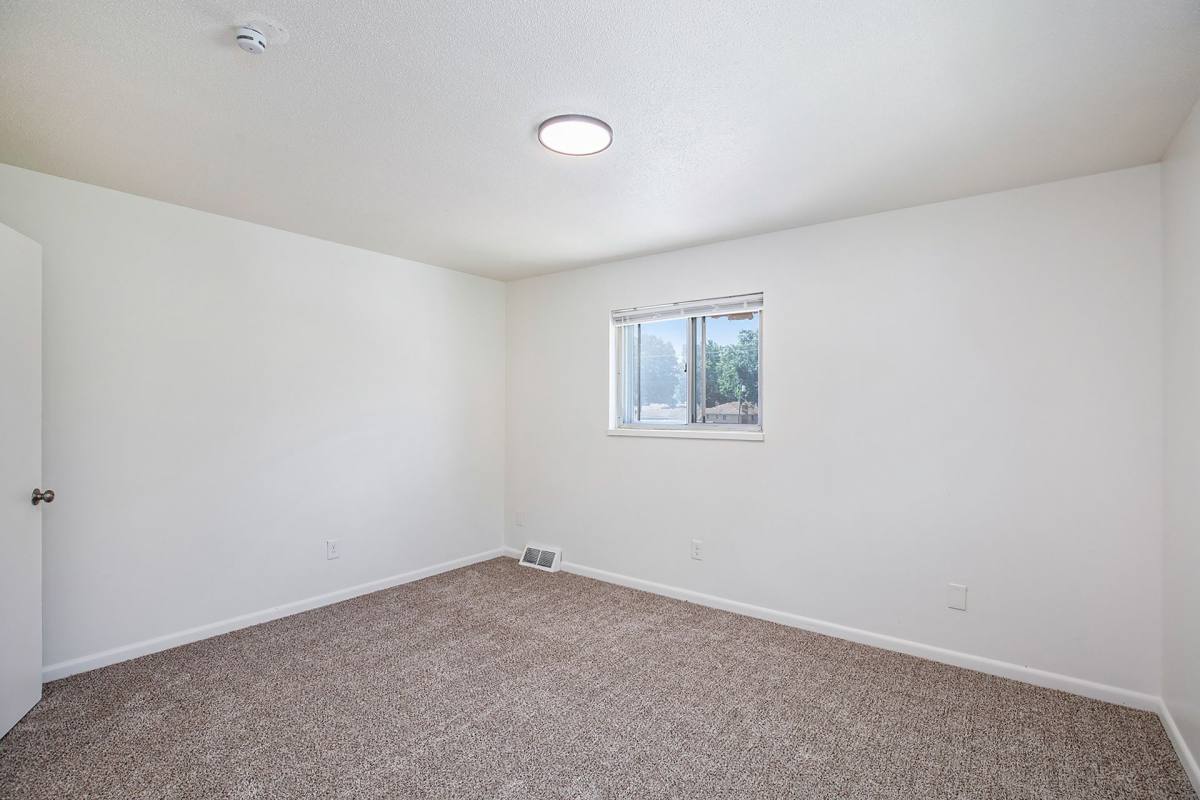 Apartment for rent at 6315-6333 Ash St, Kansas City, MO 64133