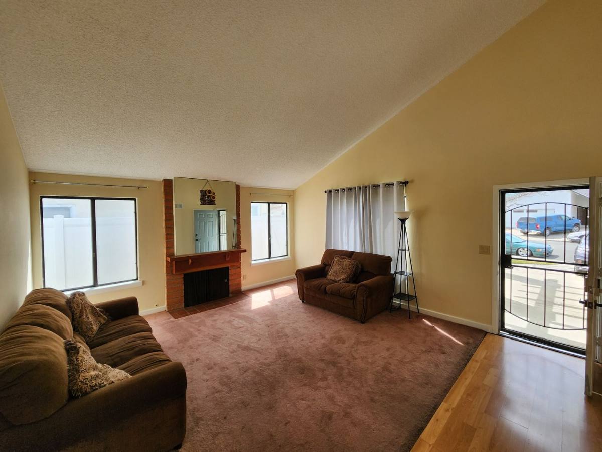 House for rent at 8580 Lynx Rd, San Diego, CA 92126