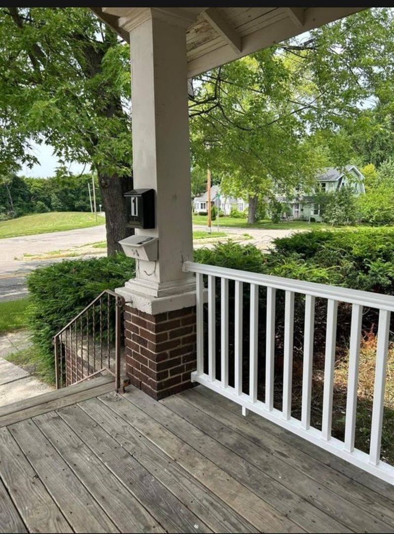 Apartment for rent at 1605 Kearsley Park Blvd, Flint, MI 48506