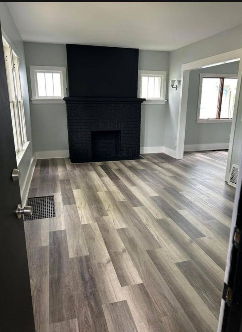 Apartment for rent at 1605 Kearsley Park Blvd, Flint, MI 48506
