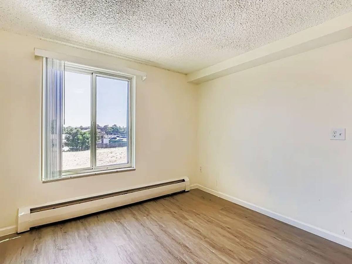 Apartment for rent at 11102 -11152 E, Aurora, CO 80010