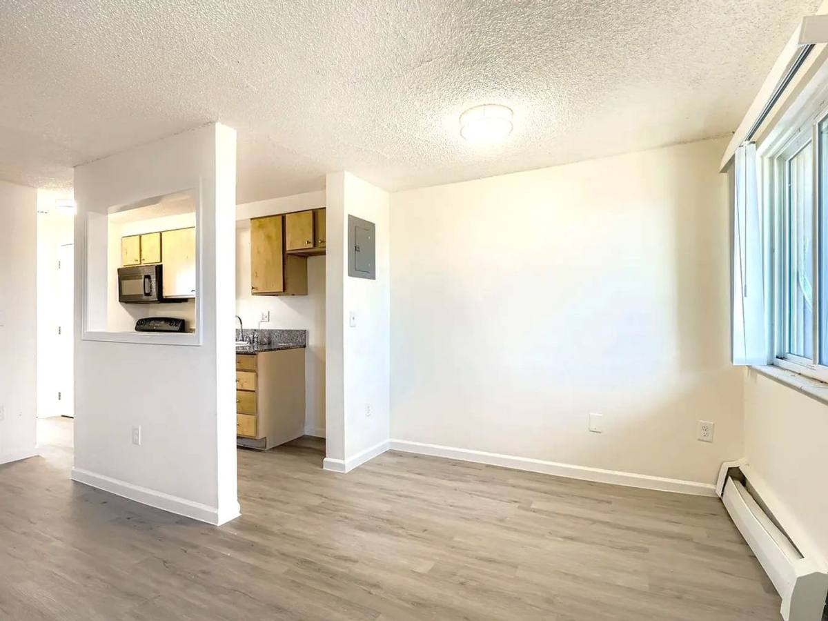 Apartment for rent at 11102 -11152 E, Aurora, CO 80010