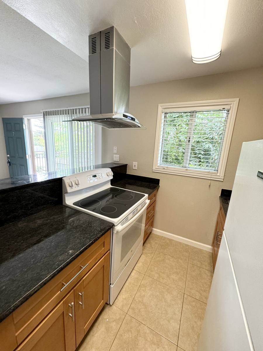 Apartment for rent at 885 Broadway, Sonoma, CA 95476