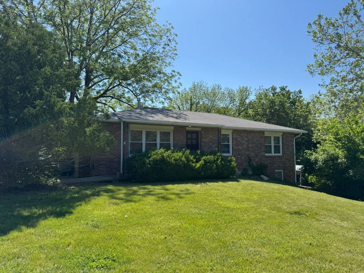 House for rent at 6550 S Old Village Rd, Columbia, MO 65203