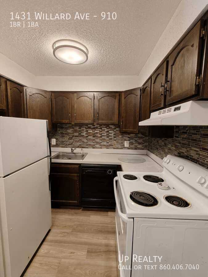 Apartment for rent at 1431 Willard Ave #910, Newington, CT 06111