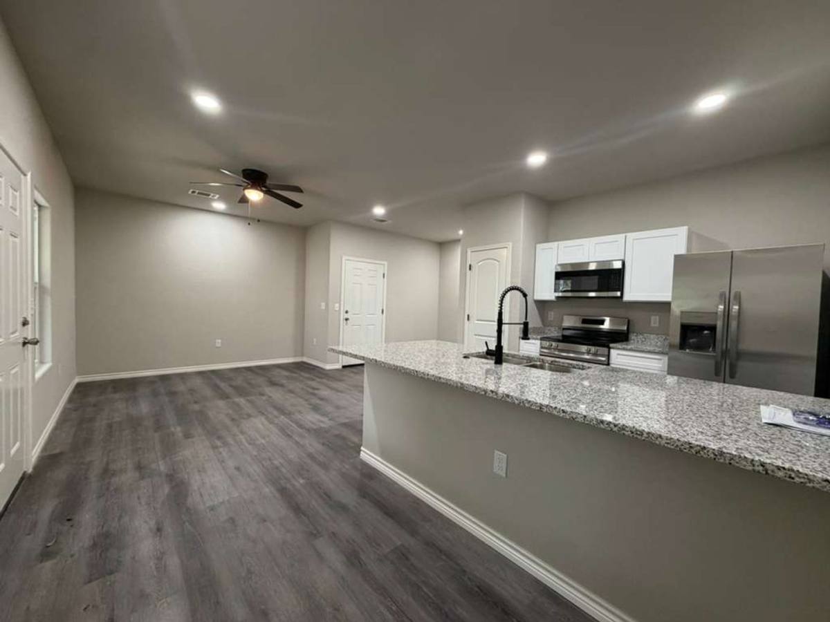 Apartment for rent at 7616 Windsor Oaks, San Antonio, TX 78239