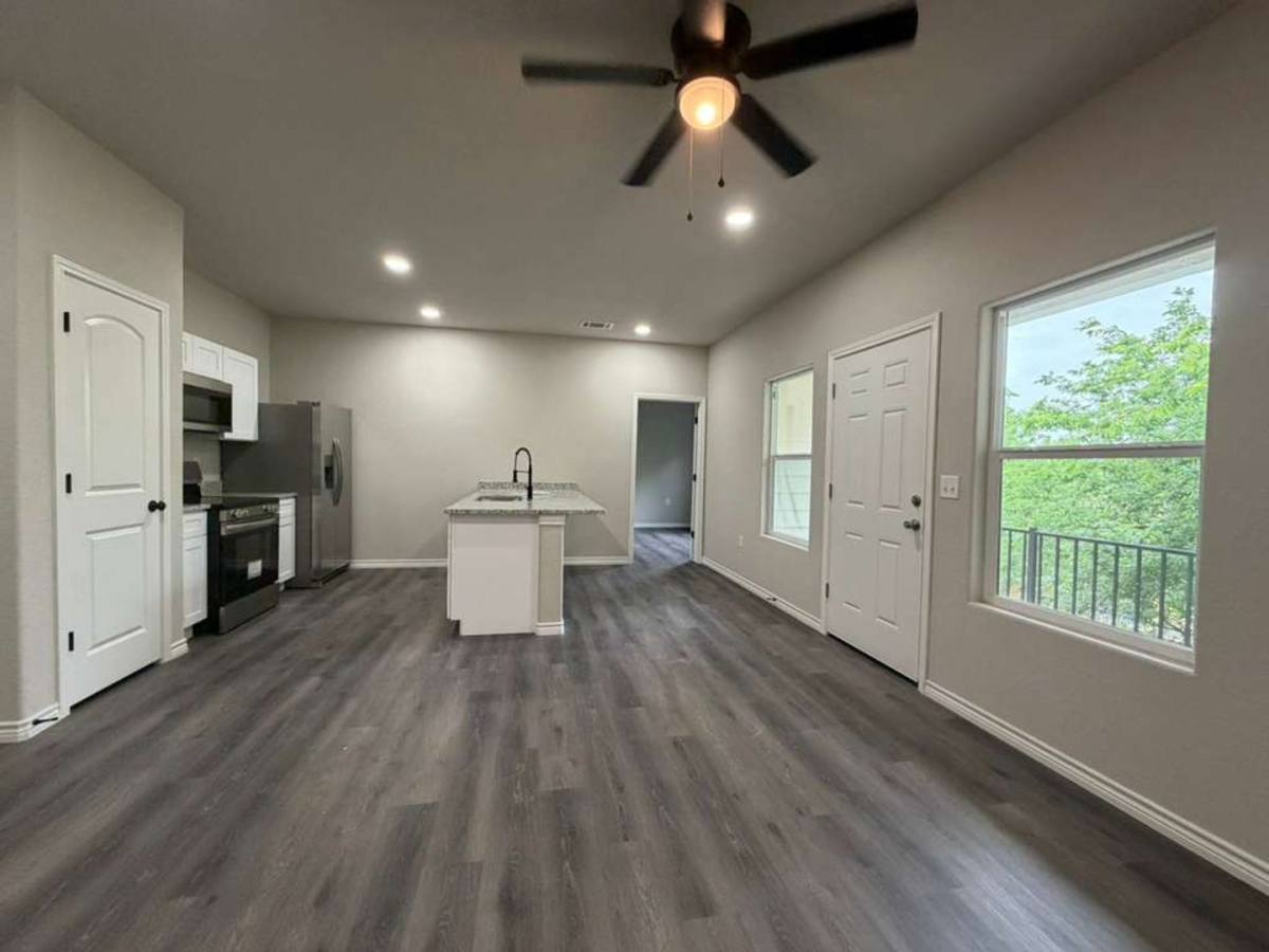 Apartment for rent at 7616 Windsor Oaks, San Antonio, TX 78239