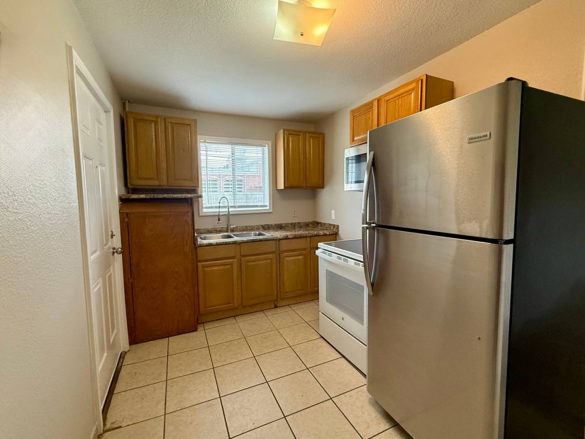 Apartment for rent at 204 N 16th Ave, Paragould, AR 72450