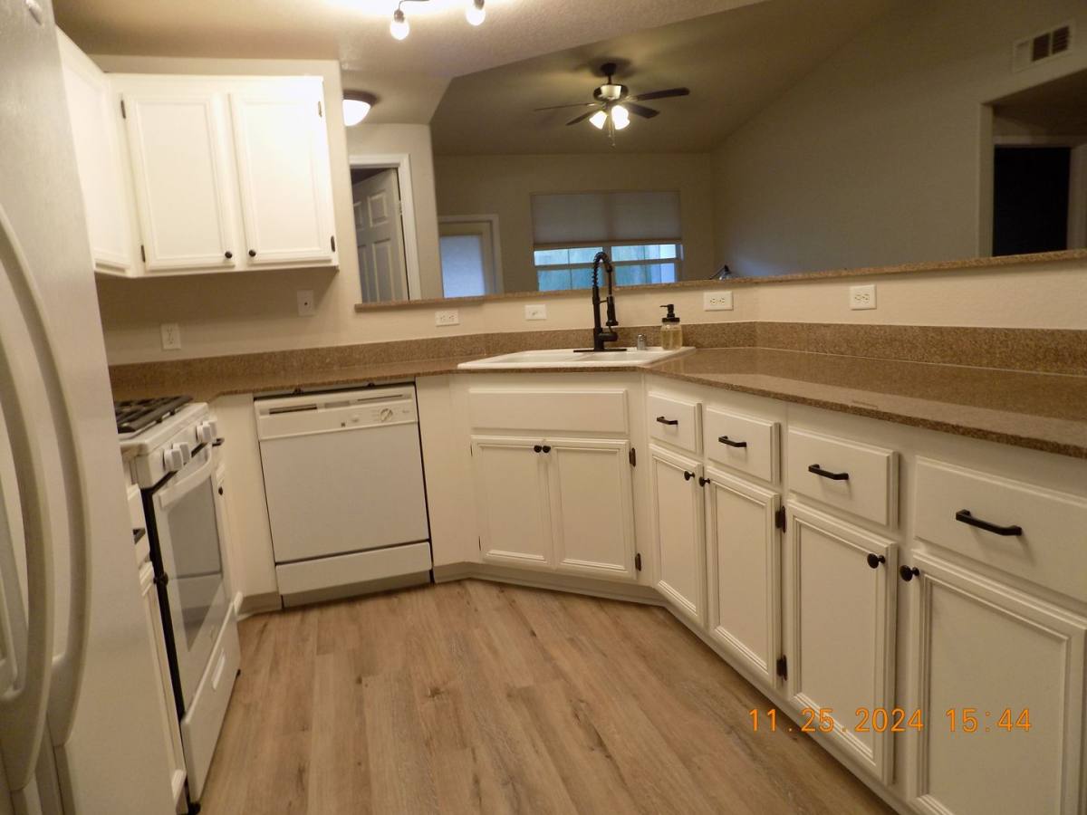 Apartment for rent at 9975 Peace Way, Las Vegas, NV 89117