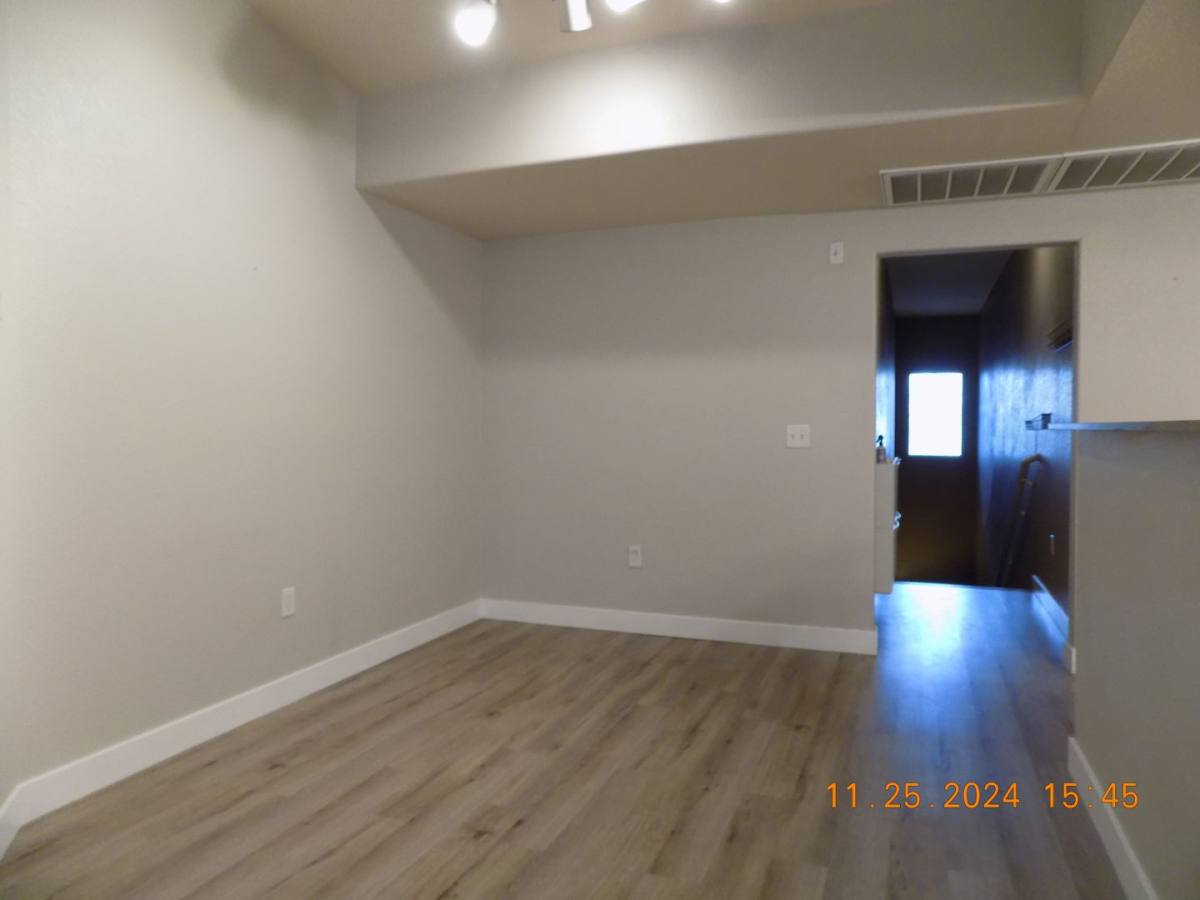 Apartment for rent at 9975 Peace Way, Las Vegas, NV 89117