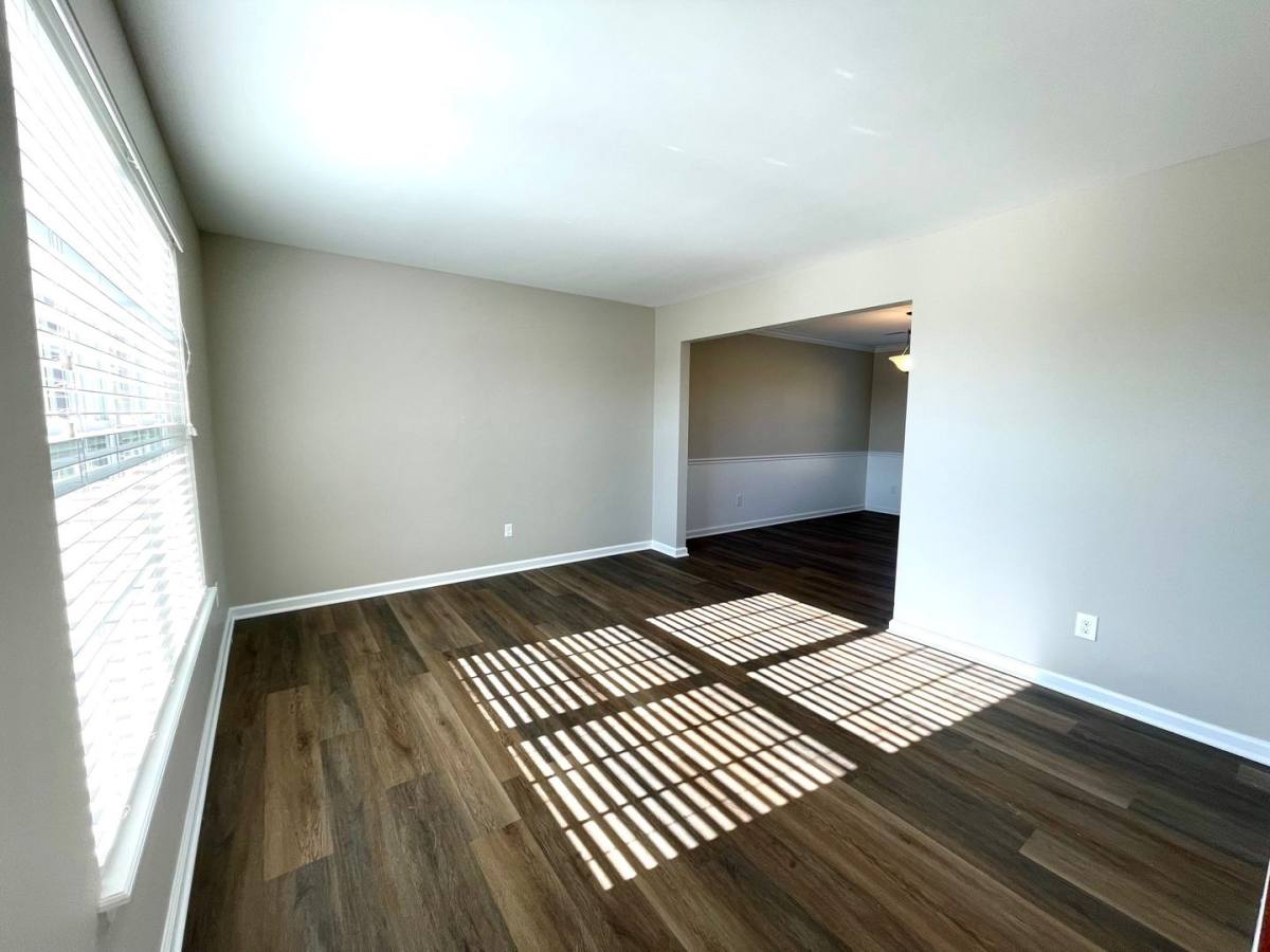 Apartment for rent at 17400 Stallion Way, Louisville, KY 40245
