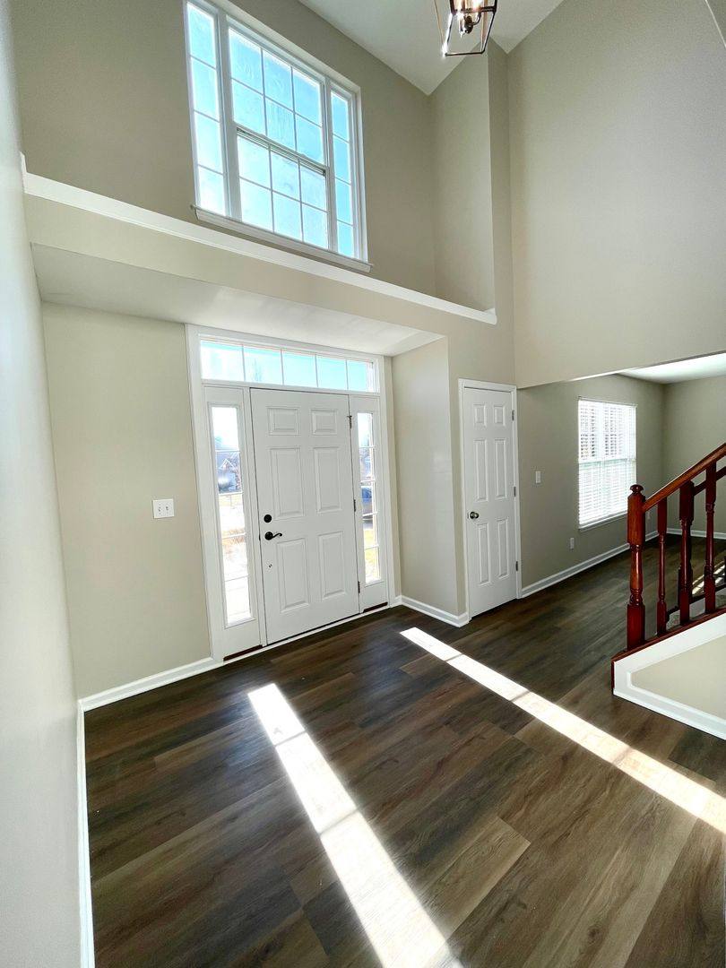 Apartment for rent at 17400 Stallion Way, Louisville, KY 40245