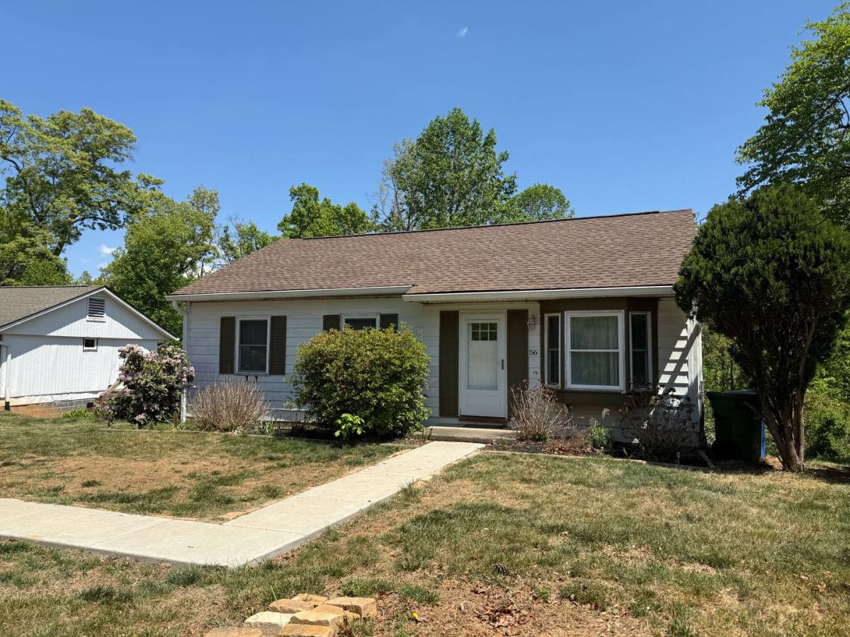 House for rent at 725 Ridge Rd, Asheville, NC 28803