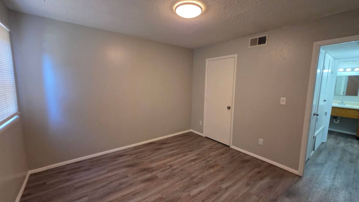 Apartment for rent at 3901 N Rockwell Ave, Bethany, OK 73008