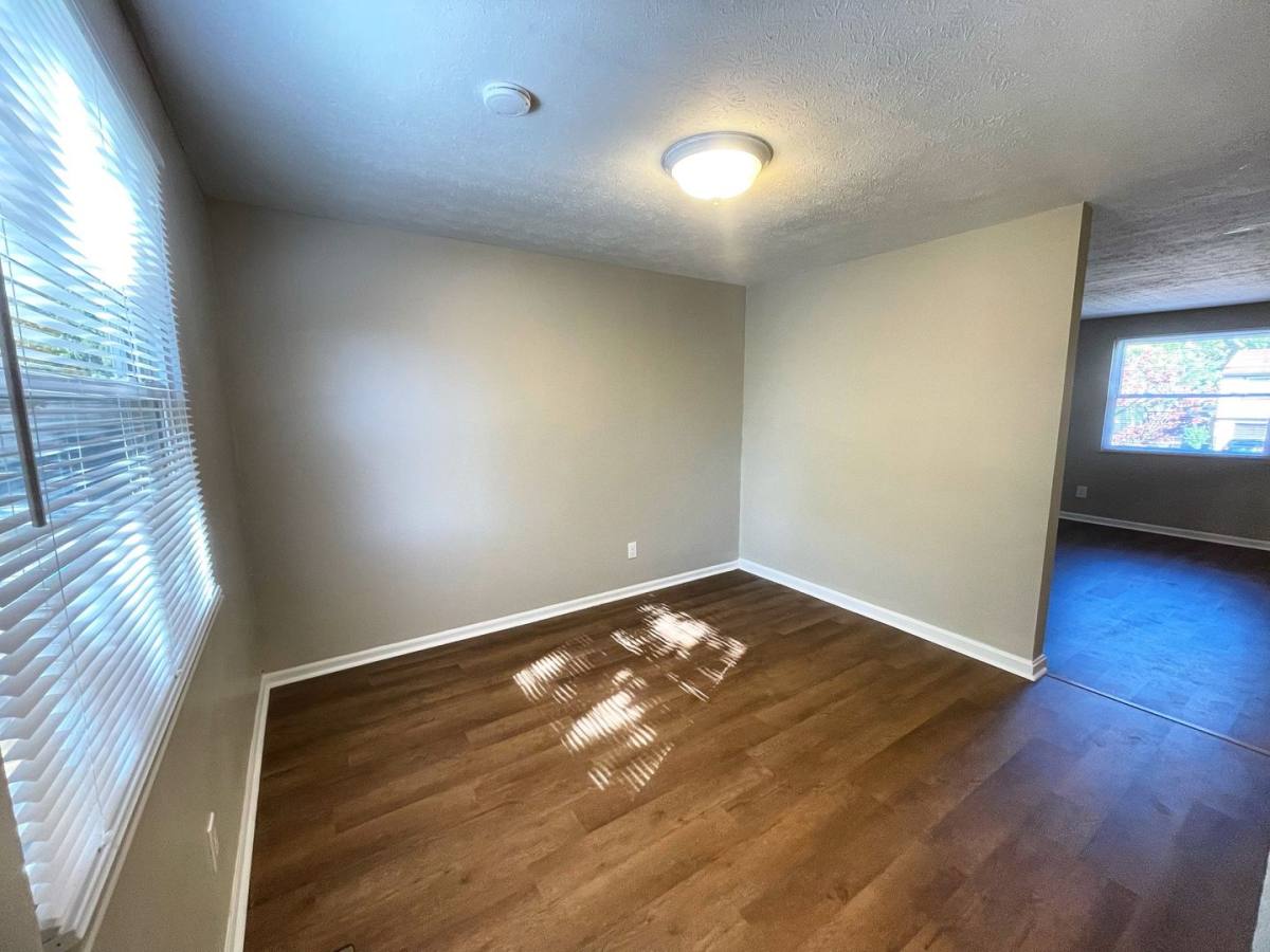 Apartment for rent at 5516 Hasbrook Dr, Louisville, KY 40229