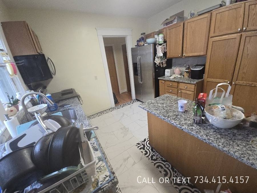 House for rent at 818 Packard St #THE M Blue Sign, Ann Arbor, MI 48104