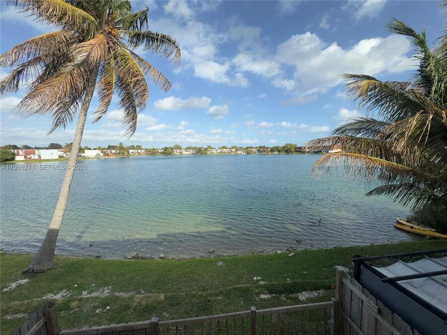 Townhouse for rent at 401 NW 109th Ave #2A, Miami, FL 33172