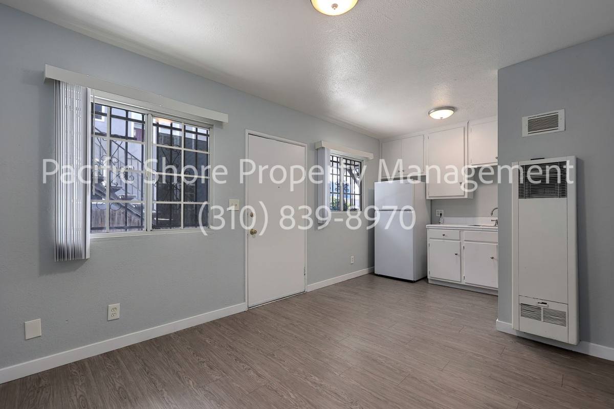 Apartment for rent at 1305 W 8th St, Los Angeles, CA 90017