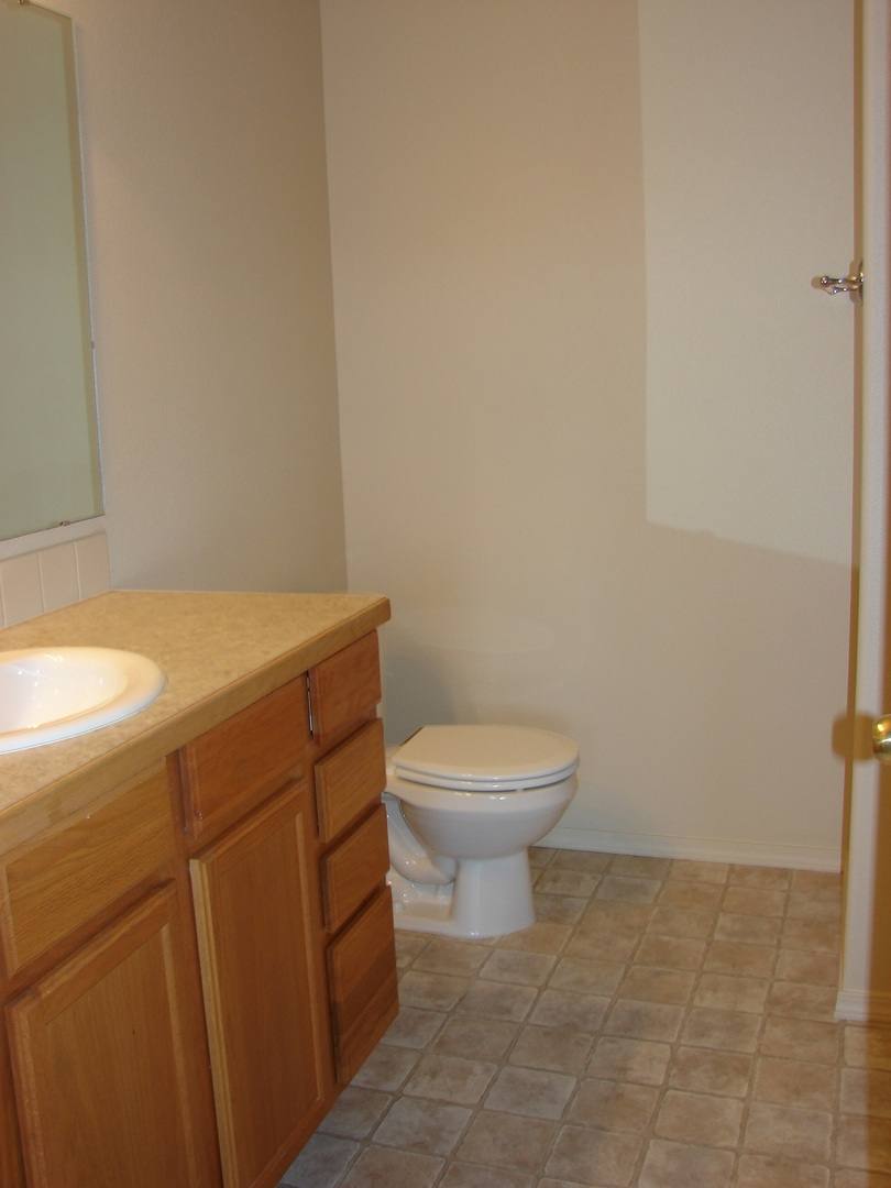 Condo for rent at 9904 Mia Lane, Pasco, WA 99301