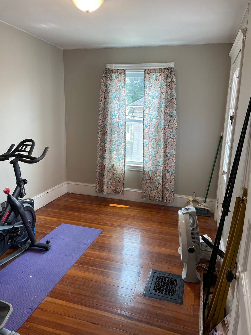 House for rent at 75 Bigelow St #2, Quincy, MA 02169