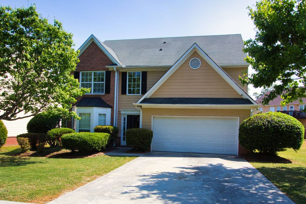 House for rent at 3292 Shady Valley Court, Loganville, GA 30052