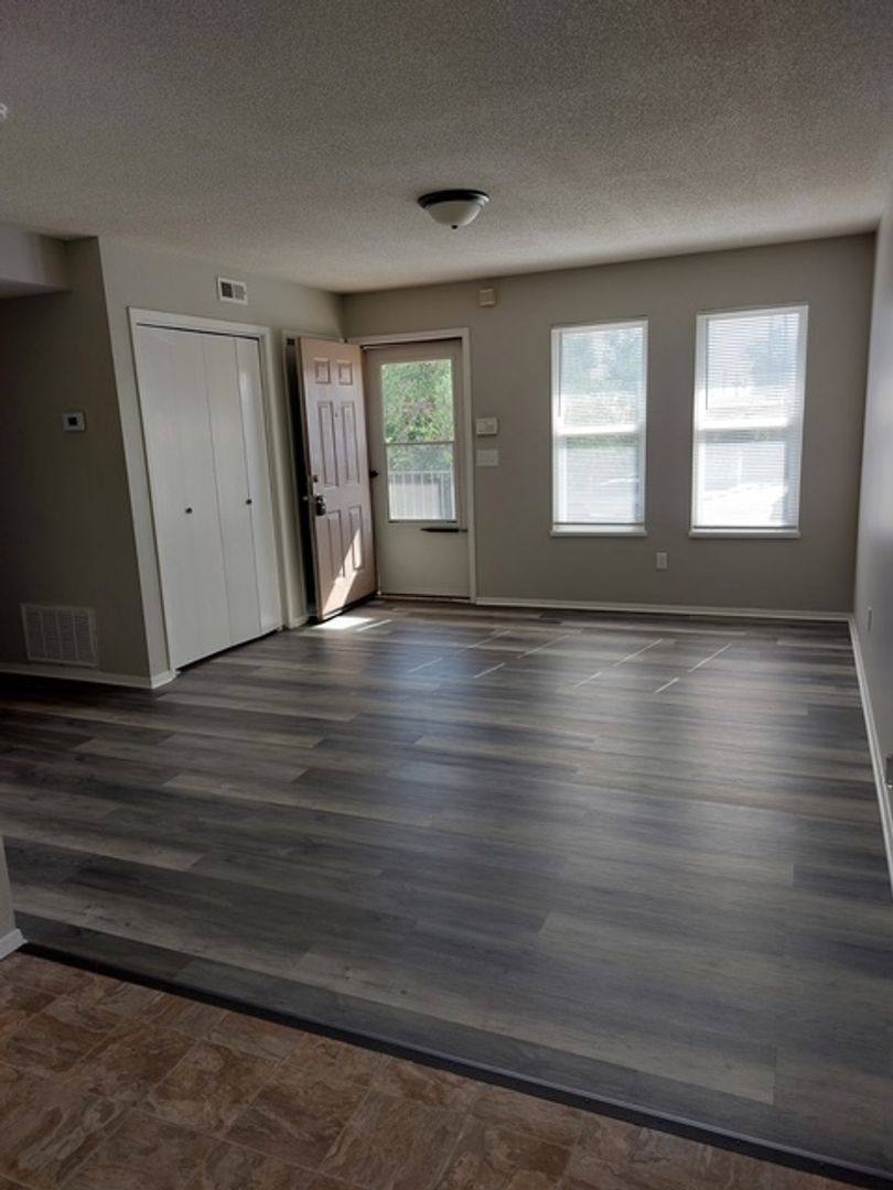 Apartment for rent at 1125 W Merton, Wichita, KS 67213