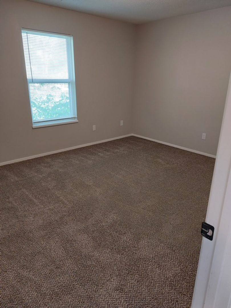 Apartment for rent at 1125 W Merton, Wichita, KS 67213