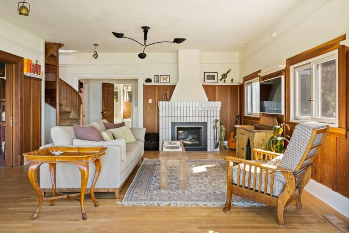 House for rent at 23 Glen Dr, Sausalito, CA 94965