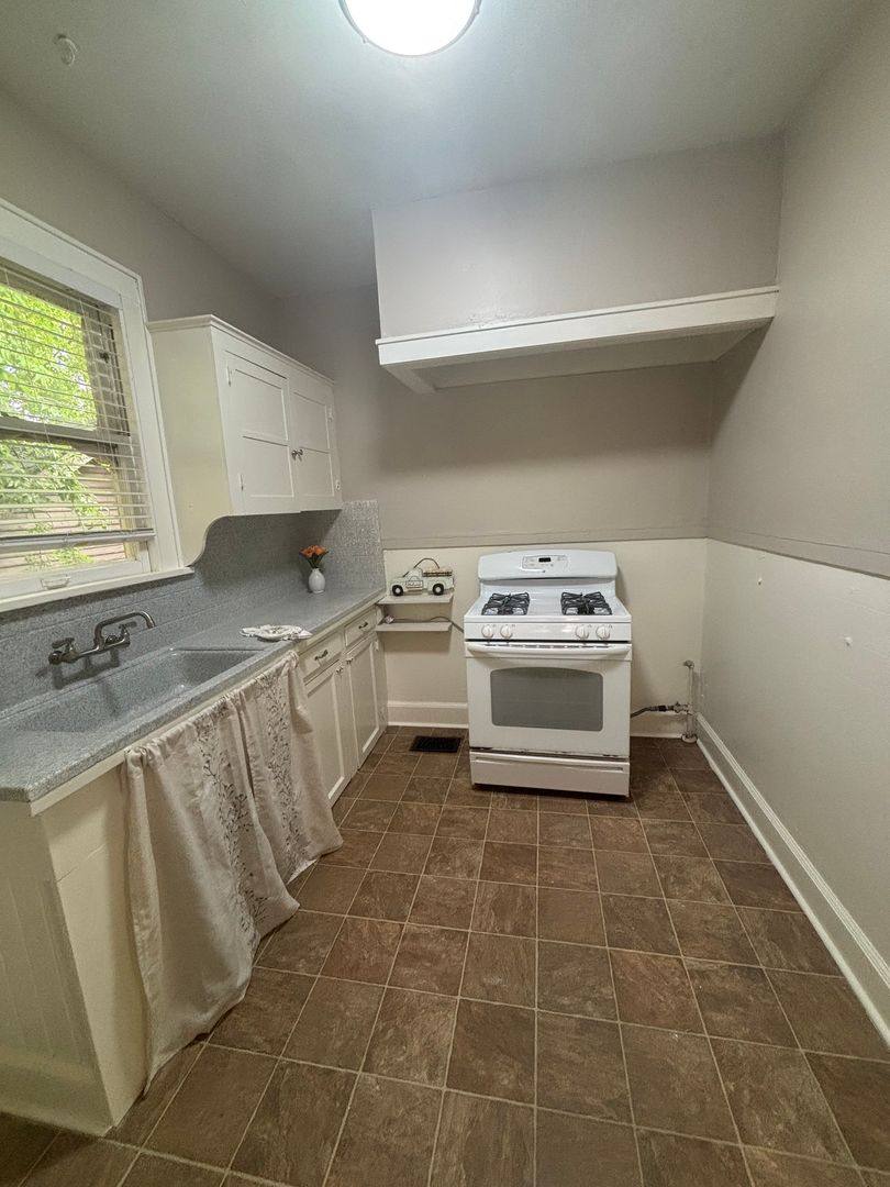 House for rent at 3307 Creswell Ave, Shreveport, LA 71104
