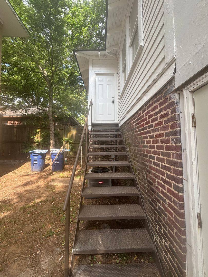 House for rent at 3307 Creswell Ave, Shreveport, LA 71104