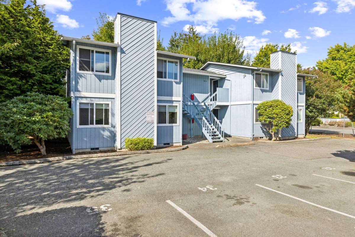Apartment for rent at 506 Orchard Place, Burlington, WA 98233