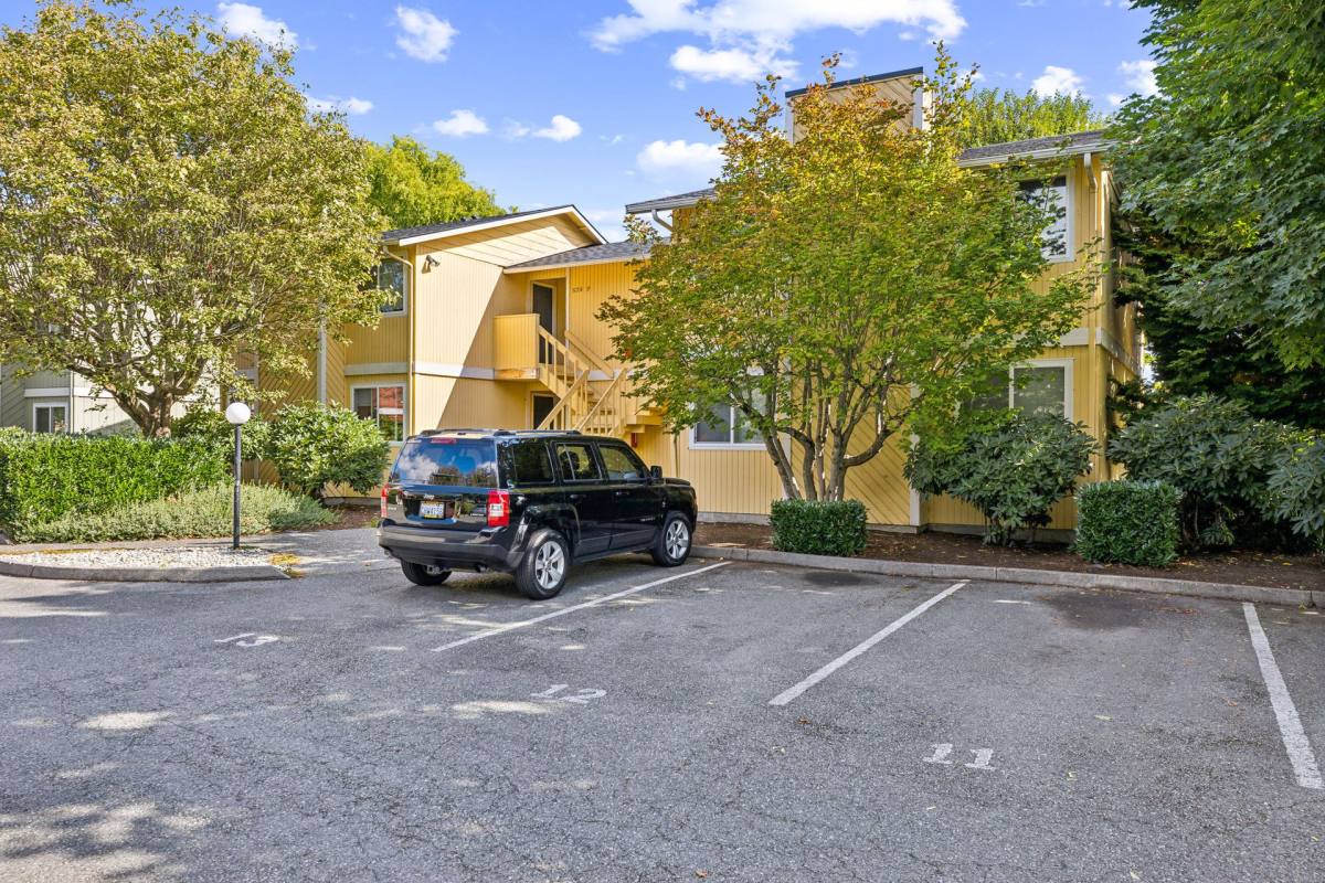 Apartment for rent at 506 Orchard Place, Burlington, WA 98233