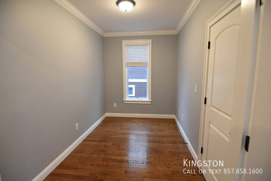Apartment for rent at 38 Hyde Park Ave #6R, Jamaica Plain, MA 02130