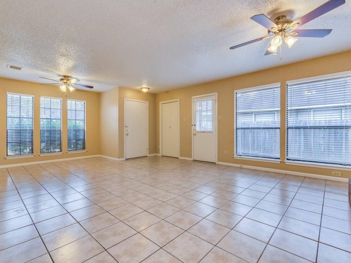 Apartment for rent at 9204 Sedgemoor Trail, Austin, TX 78748