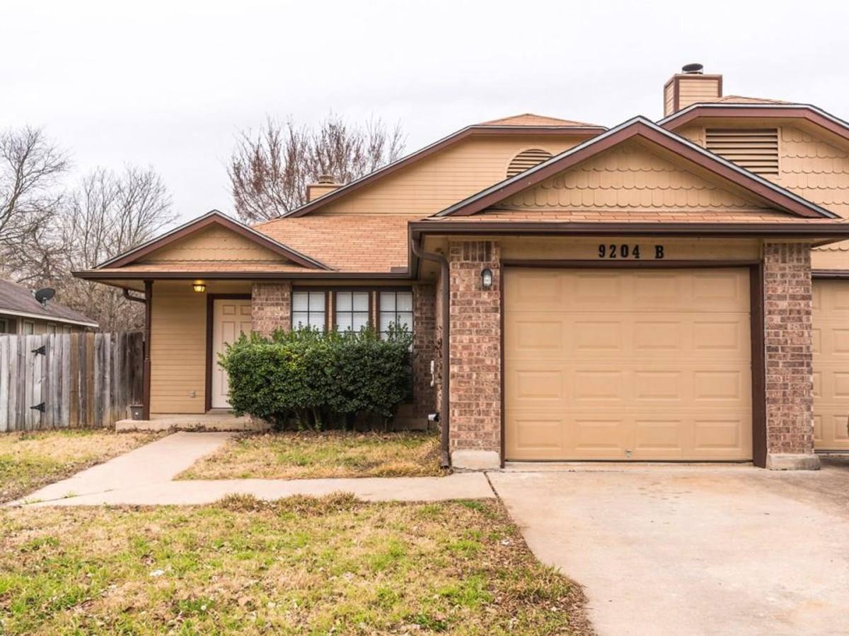 Apartment for rent at 9204 Sedgemoor Trail, Austin, TX 78748