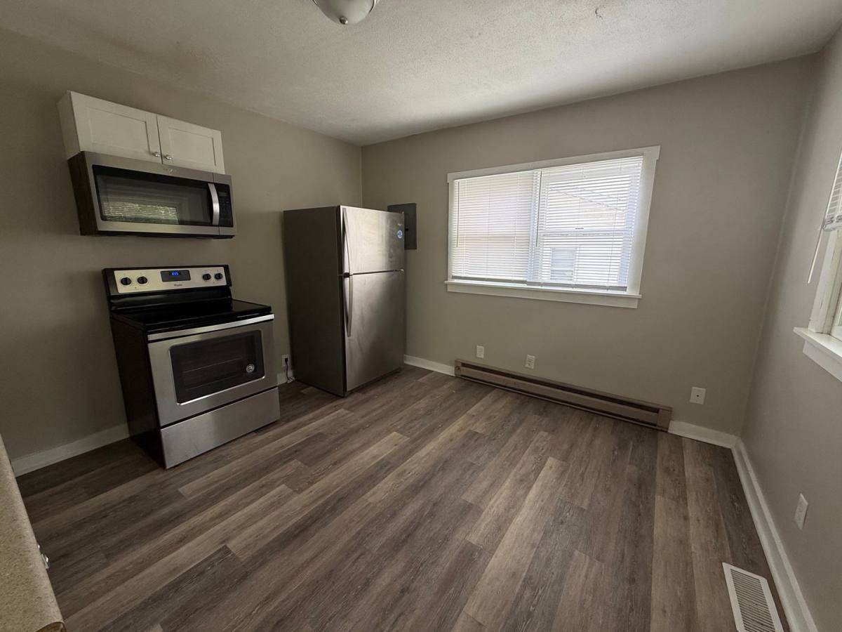 Apartment for rent at 904 W Main St, Muncie, IN 47305