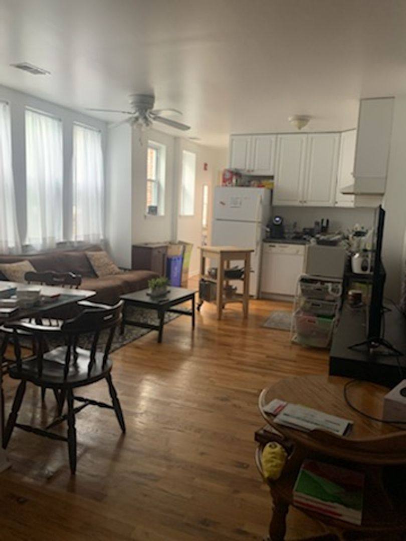 Apartment for rent at 320 S 12th St, Philadelphia, PA 19107