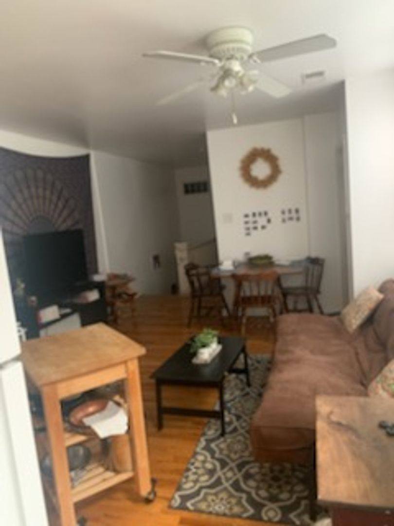 Apartment for rent at 320 S 12th St, Philadelphia, PA 19107