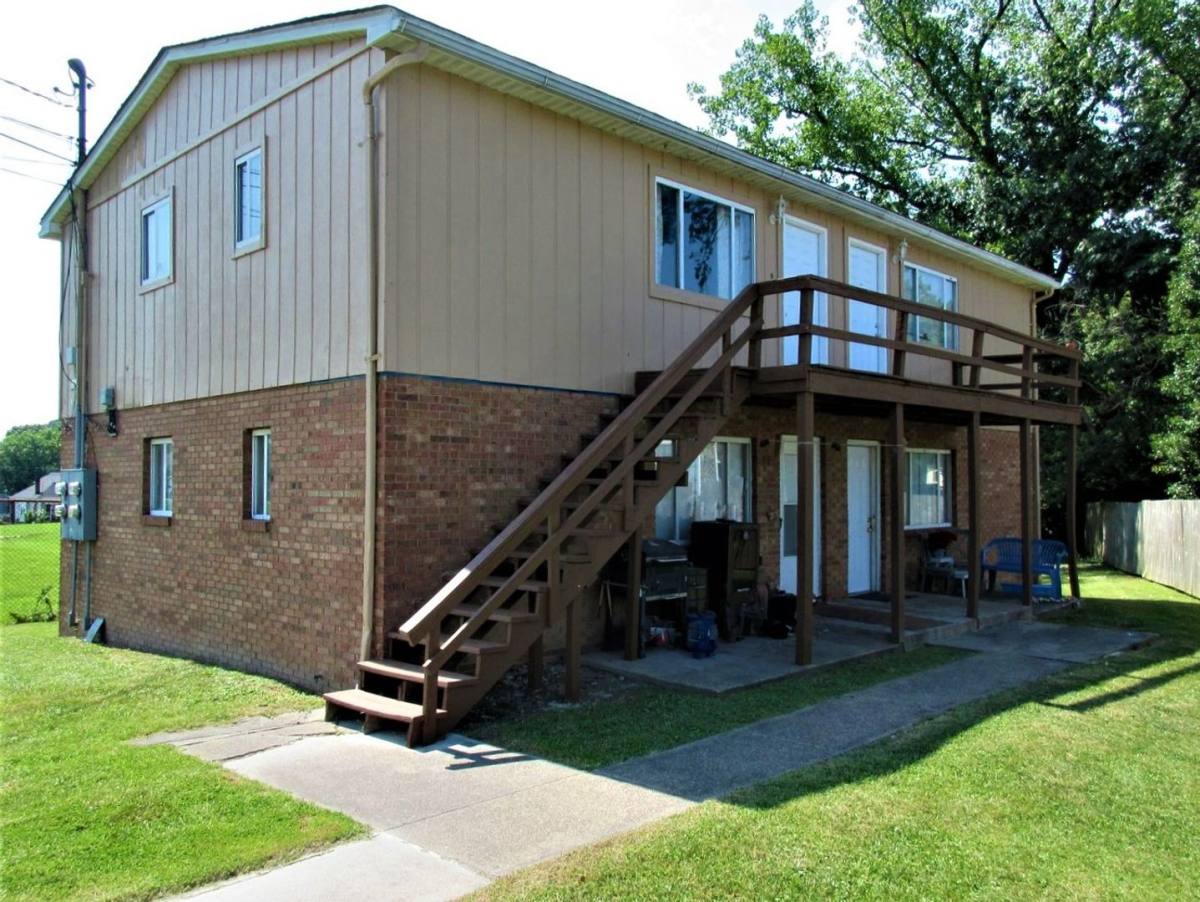 Apartment for rent at 803 7th Ave, Parkersburg, WV 26101