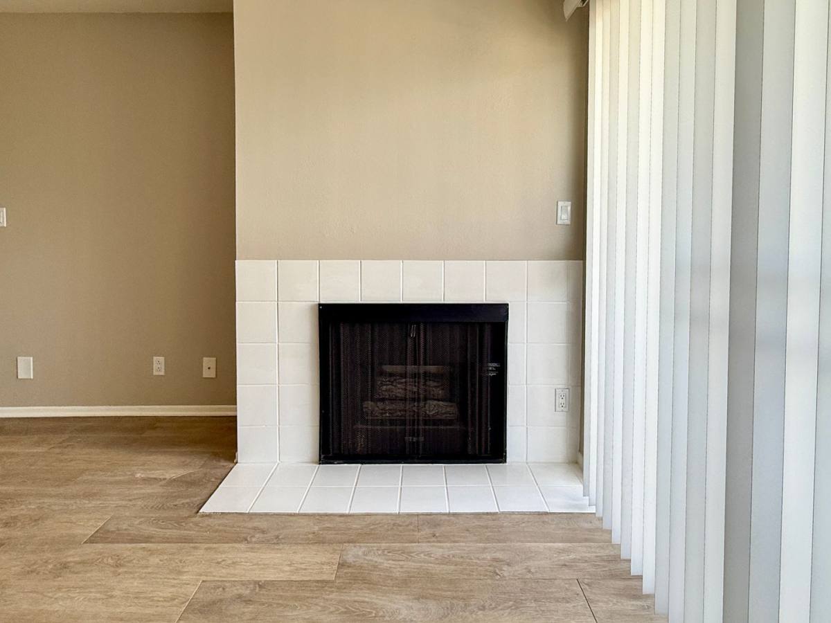 Apartment for rent at 4500 Laurel Canyon Blvd, Valley Village, CA 91607
