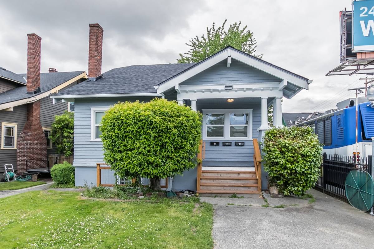 Apartment for rent at 3737 Tacoma Ave S, Tacoma, WA 98418
