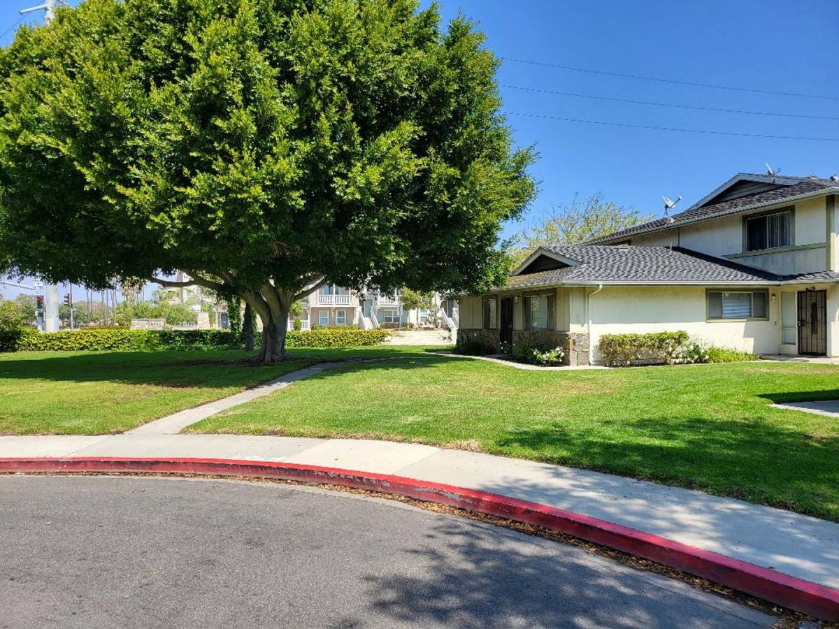 Townhouse for rent at 2692 Victoria Ave, Port Hueneme, CA 93041