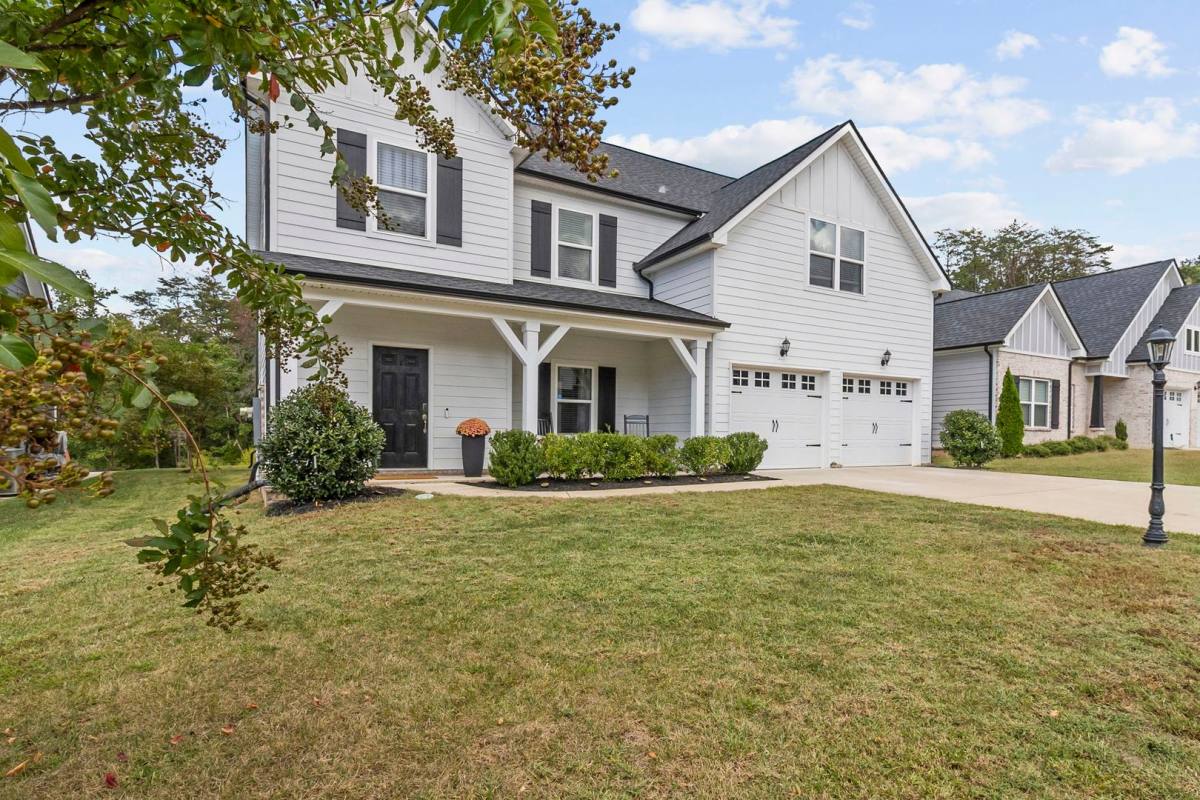 House for rent at 6508 Satjanon Dr, Ooltewah, TN 37363