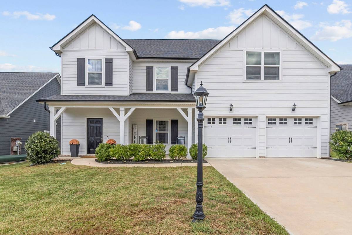 House for rent at 6508 Satjanon Dr, Ooltewah, TN 37363