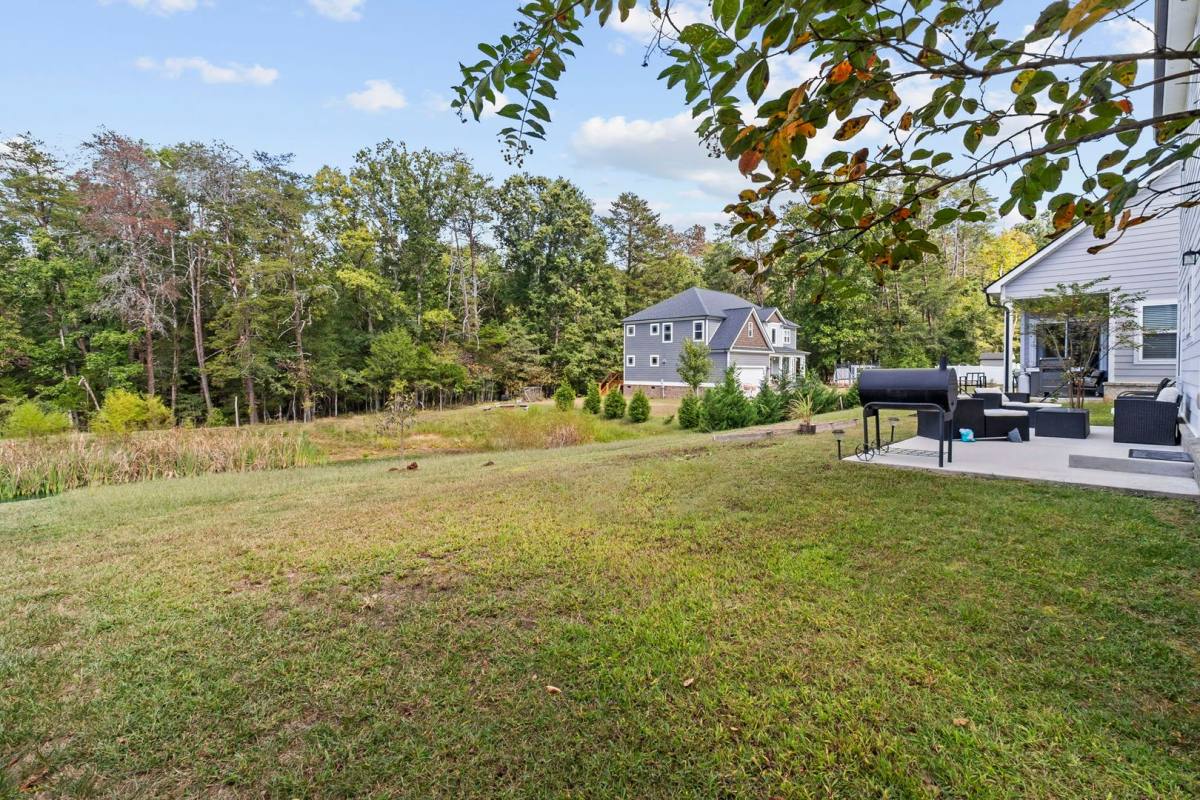 House for rent at 6508 Satjanon Dr, Ooltewah, TN 37363