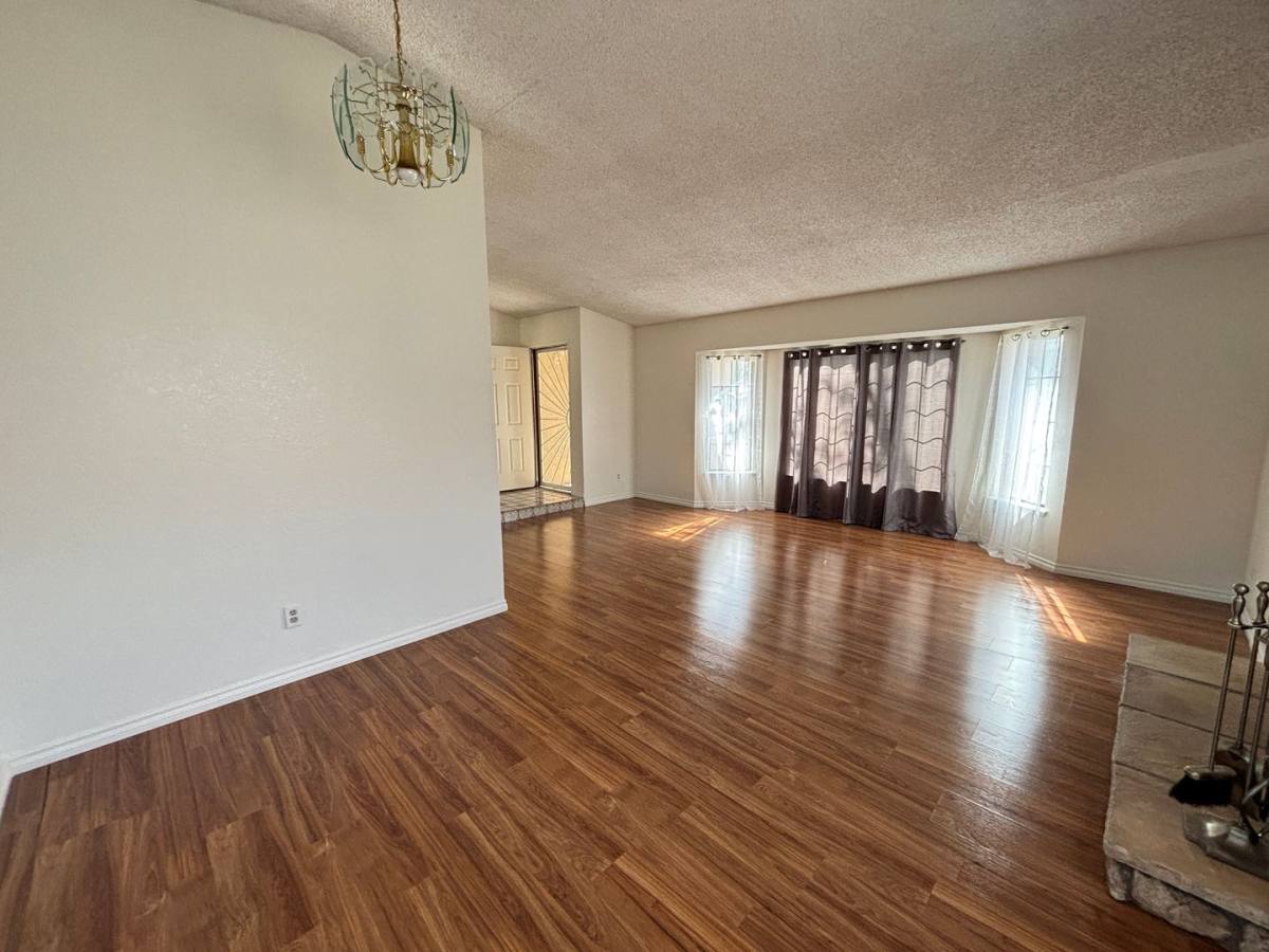 House for rent at 43658 Rogier St, Lancaster, CA 93535