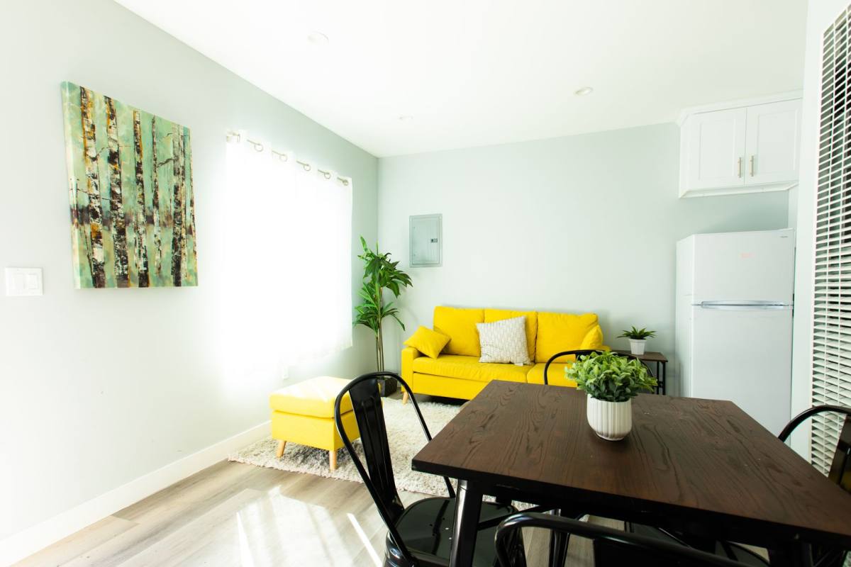 Apartment for rent at 6429 1 2 S Victoria Ave, Los Angeles, CA 90043