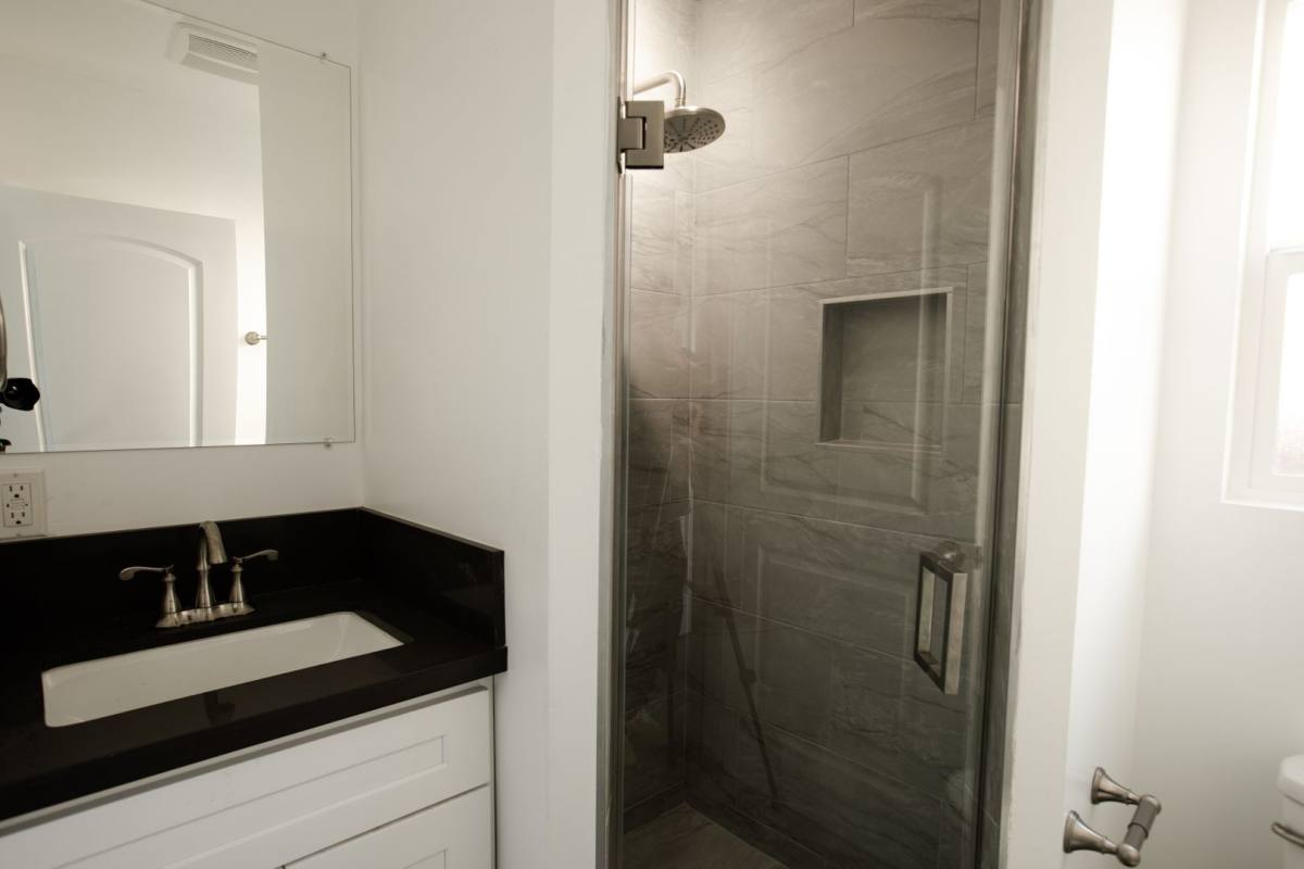 Apartment for rent at 6429 1 2 S Victoria Ave, Los Angeles, CA 90043