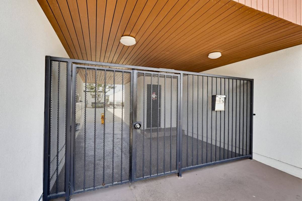 Townhouse for rent at 25829 Viana Ave, Lomita, CA 90717